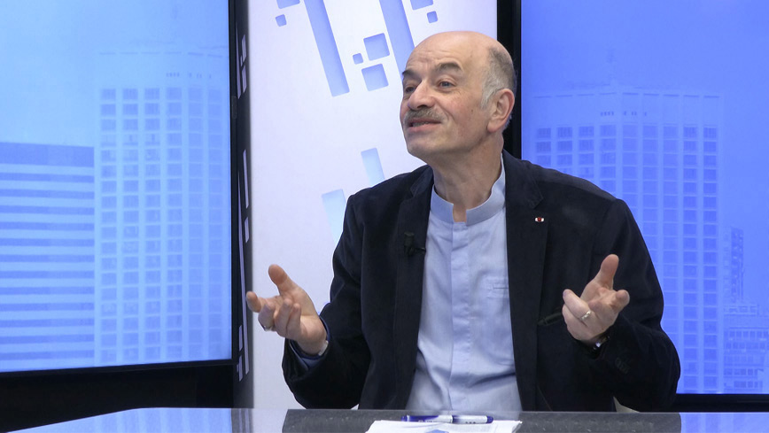 Alain-Bauer-Securite-et-violence-la-France-face-a-ses-narcos-et-mafias-306352225.jpg