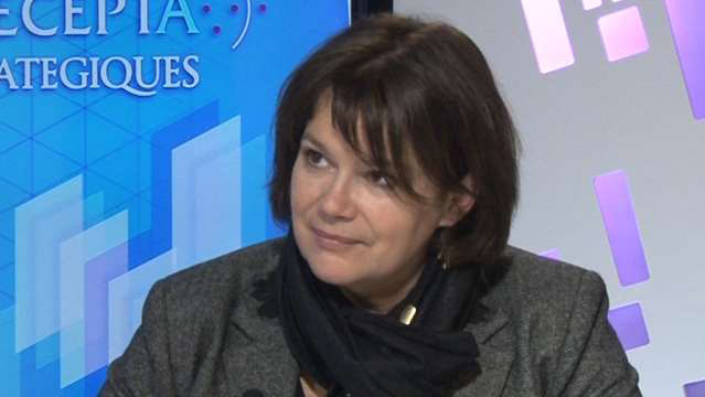 Emmanuelle-Hoss-Les-connected-stores-le-commerce-de-proximite-au-defi-du-numerique-3725.jpg