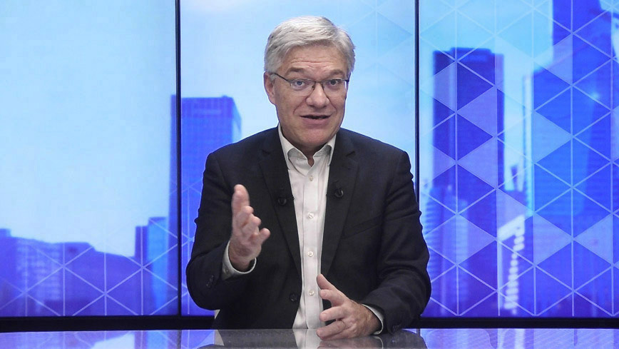 Frederic-Frery-Pour-obtenir-une-promotion-soyez-proche-de-votre-patron-306352650.jpg