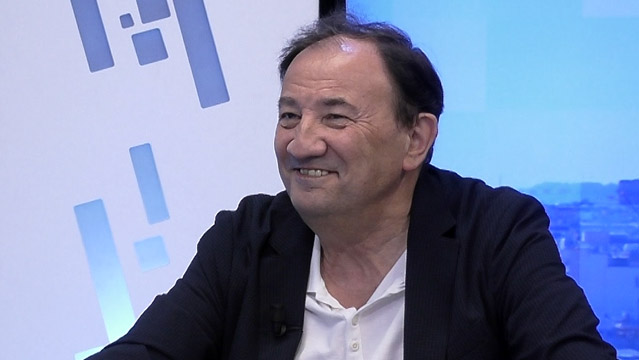 Jean-Pierre-Dozon-L-Afrique-ne-nous-suit-pas-elle-nous-precede-(version-integrale)-306345891.jpg