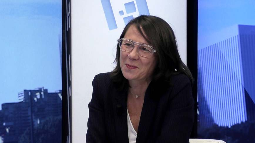 Nathalie-Gimenes-Le-plus-gros-contrat-pour-l-industrie-pharmaceutique-est-social-306348645.jpg